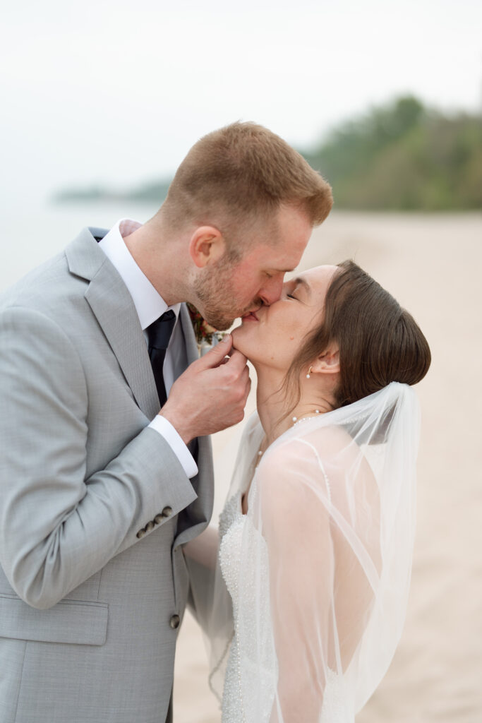 Door-County-WI-Elopement_-15-683x1024