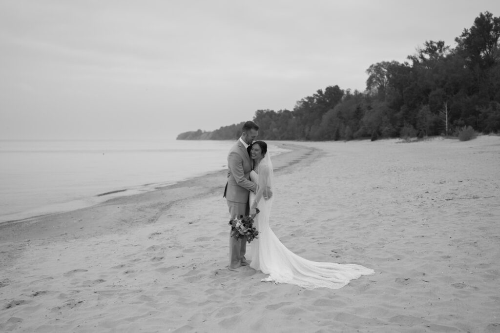 Door-County-WI-Elopement_-44-1024x683