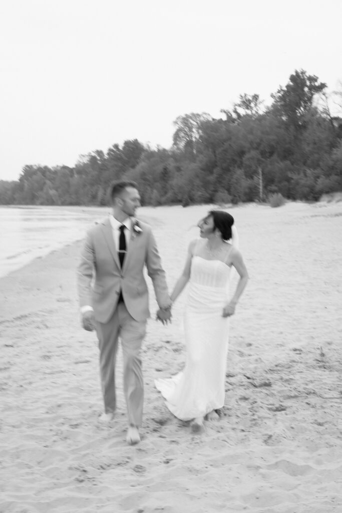 Door-County-WI-Elopement_-57-683x1024