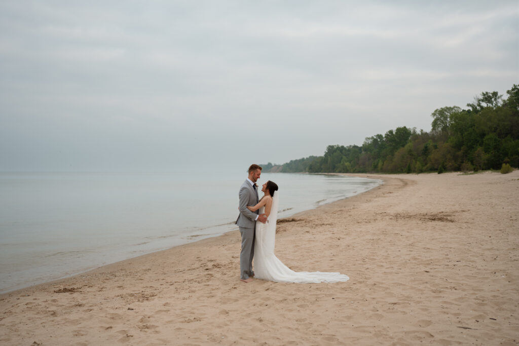 Door-County-WI-Elopement_-99-1024x683